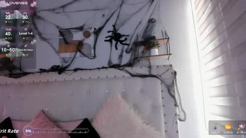 Snapshot of atenea_klett_ chatting on October 25, 5:09 pm ATENEA online show from October 25, 5:09 pm