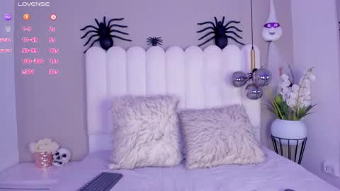 ATENEA ROBERTS Sofia online show from October 31, 9:41 pm