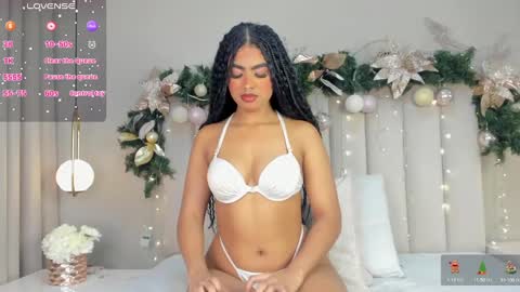 Snapshot of atenea_roberts chatting on December 20, 11:16 pm ATENEA ROBERTS Sofia online show from December 20, 11:16 pm