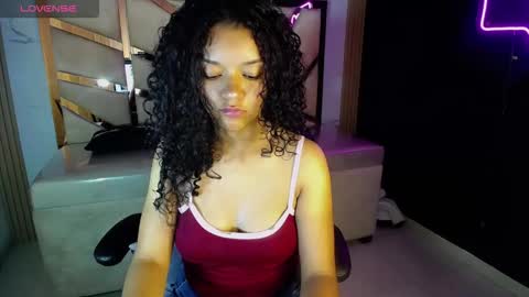 atheneanyx_a online show from September 16, 12:46 pm