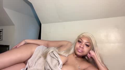 aunyxxx online show from February 8, 6:44 pm
