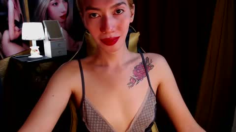 Miss awra online show from December 12, 4:59 am