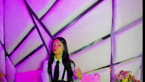 aurora online show from October 11, 5:26 pm