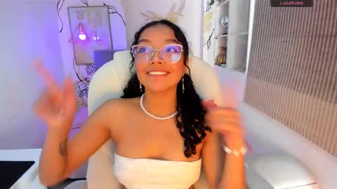 aurora_blis online show from October 13, 2:42 pm