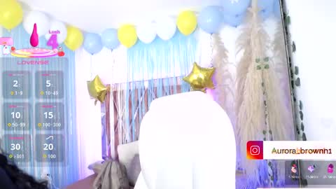 Snapshot of aurora_brown chatting on September 29, 1:43 am Aurora online show from September 29, 1:43 am