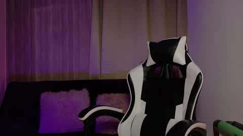 Snapshot of aurora_collins08 chatting on October 16, 5:26 pm aurora_collins08 online show from October 16, 5:26 pm