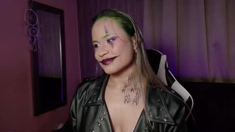 Snapshot of aurora_collins08 chatting on October 31, 6:12 pm aurora_collins08 online show from October 31, 6:12 pm