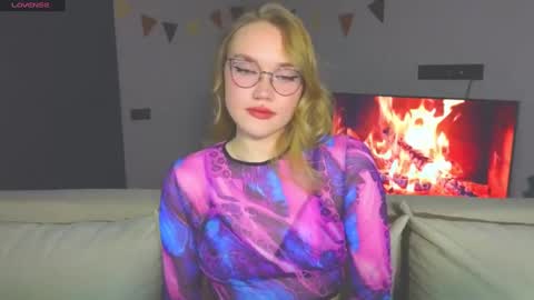 Kate online show from December 2, 4:29 pm