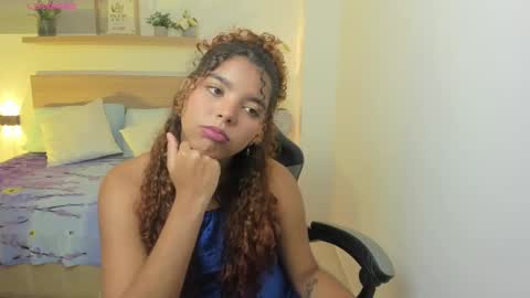 aurora_rodriguez online show from September 23, 12:36 pm