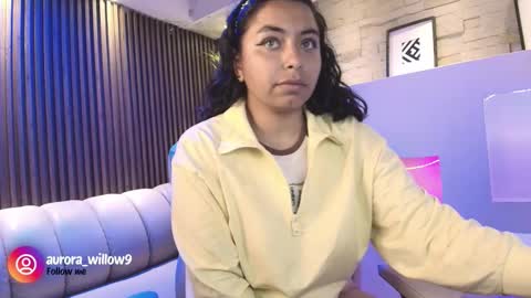 aurora_willow9 online show from November 24, 2:57 am