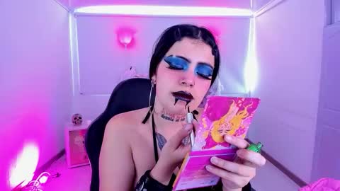 Snapshot of auroradiaz_ chatting on October 20, 7:50 pm Aurora Diaz online show from October 20, 7:50 pm