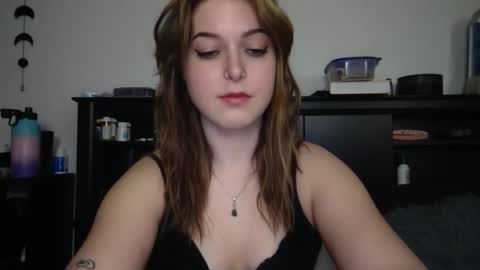 auroralightz1 online show from November 11, 4:30 am