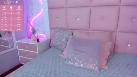 Mariana  online show from May 22, 4:43 am
