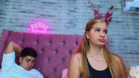 Aurora online show from December 29, 1:06 pm