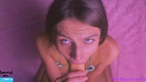 Snapshot of auroravoice chatting on December 2, 11:05 pm Aurora Voice online show from December 2, 11:05 pm