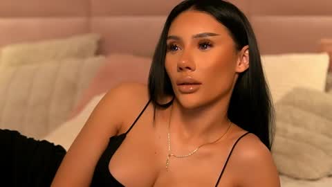 Ava online show from March 23, 11:43 pm