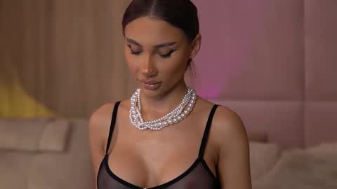 Snapshot of ava_heath chatting on February 14, 11:20 pm Ava online show from February 14, 11:20 pm