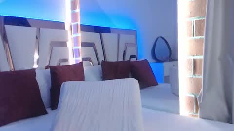 ava jhons online show from October 12, 3:42 am