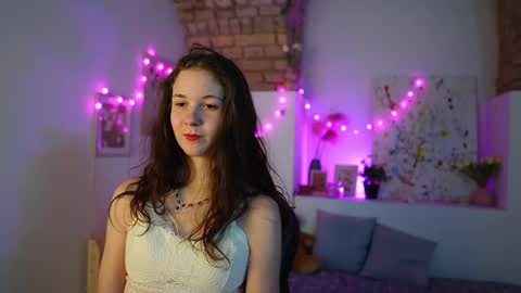 ava taylor18 online show from December 7, 4:36 pm