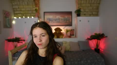 ava taylor18 online show from February 19, 7:59 pm