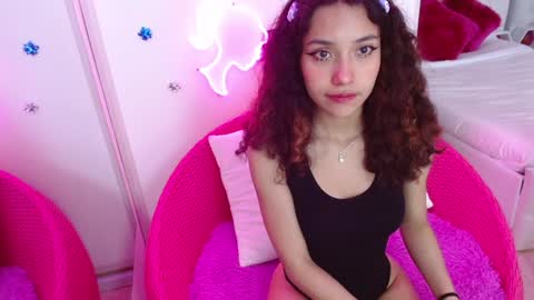 AVA online show from December 28, 1:06 pm