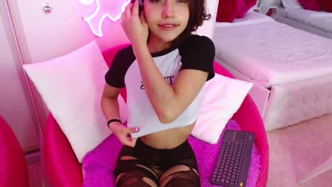 AVA online show from December 23, 1:56 pm