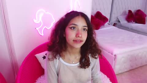 AVA online show from December 19, 1:51 pm