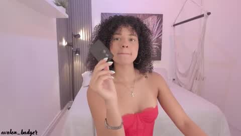 Avalon online show from October 17, 8:12 pm