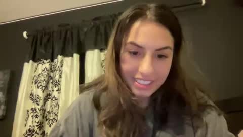 Snapshot of avamonroexo chatting on January 1, 5:54 am Ava Monroe online show from January 1, 5:54 am