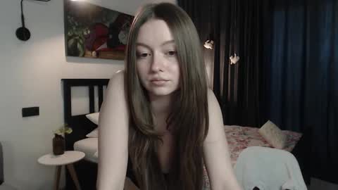 Snapshot of avani__gregg chatting on October 28, 9:59 am avani__gregg online show from October 28, 9:59 am