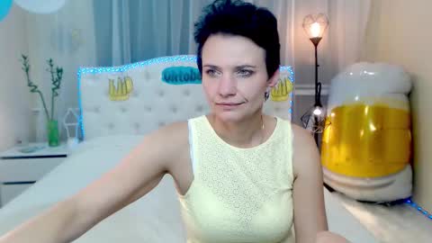 avasaturnian online show from October 3, 2:22 pm