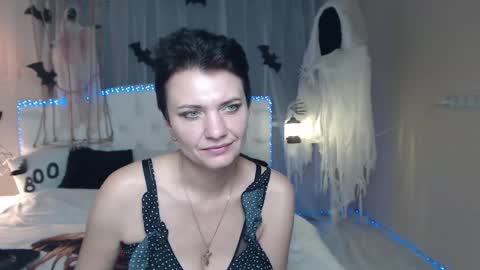 avasaturnian online show from October 23, 1:28 pm