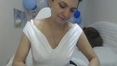 avasaturnian online show from September 26, 12:36 pm