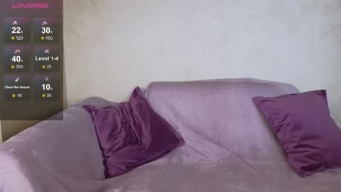 Snapshot of avemilissa chatting on September 18, 11:31 am Lissa online show from September 18, 11:31 am