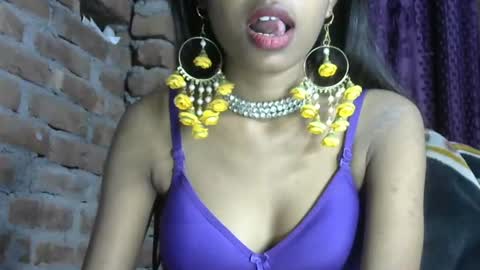 avery_lust01 online show from January 28, 5:43 am