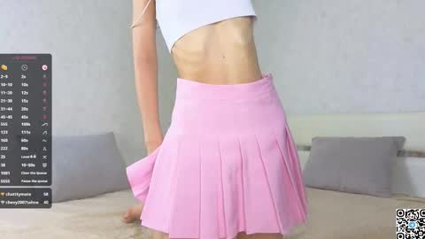 Snapshot of avgustajemes chatting on October 11, 6:51 am Lucy online show from October 11, 6:51 am