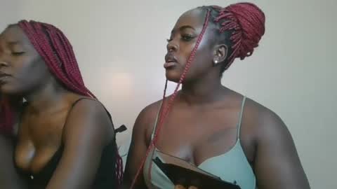 avian_babe1 online show from June 16, 2:45 am