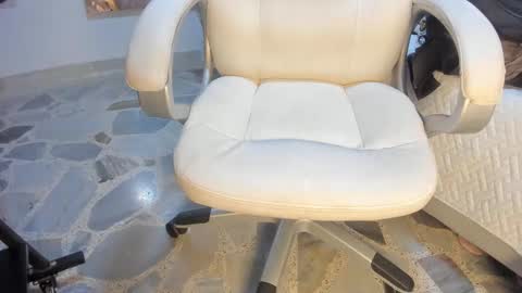 avig hell online show from December 30, 11:26 am