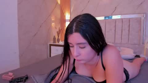 Avigail  online show from February 10, 6:55 pm