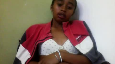 Snapshot of avontsoaldy chatting on September 23, 7:28 am avontsoaldy online show from September 23, 7:28 am