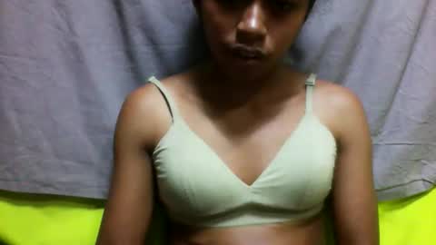 Snapshot of avontsoaldy chatting on October 28, 7:25 am avontsoaldy online show from October 28, 7:25 am