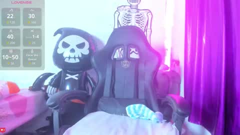 Snapshot of avril_jonson chatting on October 23, 12:38 am avril_jonson online show from October 23, 12:38 am