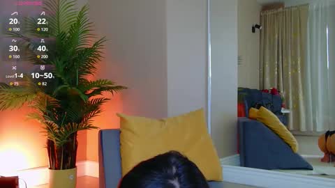 AVRILL CYRUX online show from March 4, 8:10 am