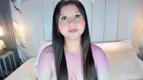 Snapshot of avymilton chatting on October 14, 11:35 am Avy  online show from October 14, 11:35 am