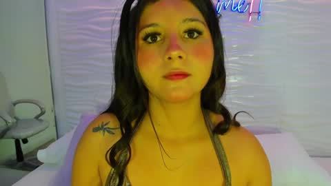 Avy  online show from January 21, 11:35 am