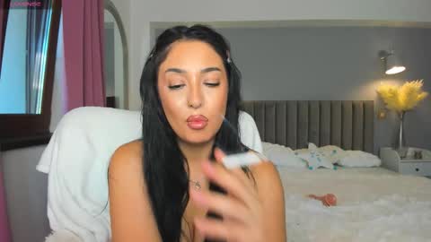 Snapshot of awesome_jolie chatting on September 14, 7:06 am Jolie online show from September 14, 7:06 am