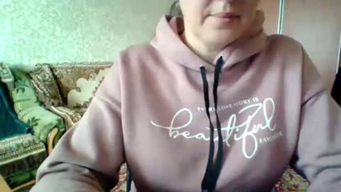 Snapshot of awesomeladyy chatting on October 23, 8:42 am awesomeladyy online show from October 23, 8:42 am