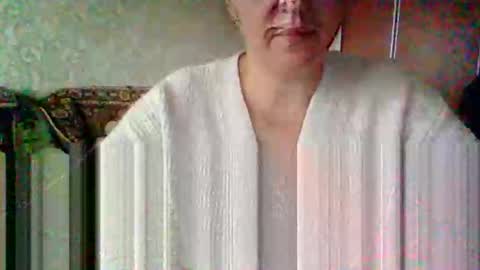 Snapshot of awesomeladyy chatting on October 2, 11:59 am awesomeladyy online show from October 2, 11:59 am