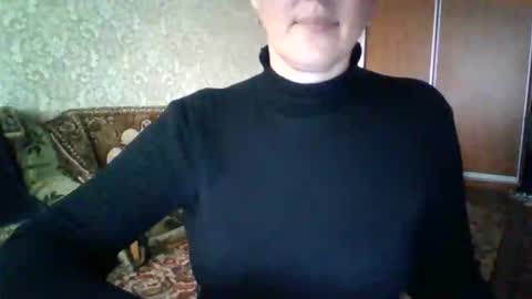 Snapshot of awesomeladyy chatting on October 19, 11:23 am awesomeladyy online show from October 19, 11:23 am