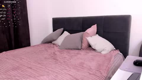 Emily online show from February 20, 1:57 am